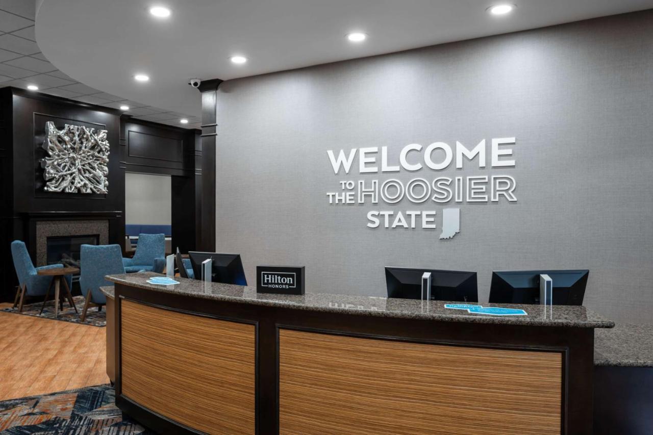 Hampton Inn Evansville Airport Exterior foto